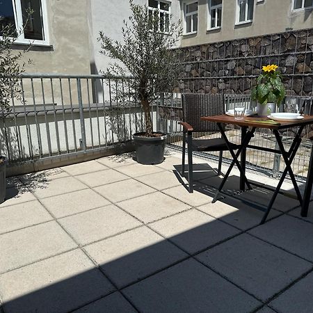 Klein Aber Fein Mit Terrasse Appartement Wenen Buitenkant foto