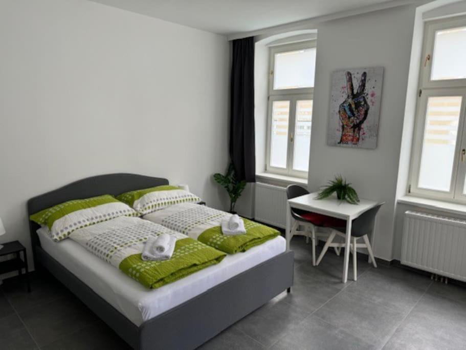 Klein Aber Fein Mit Terrasse Appartement Wenen Buitenkant foto