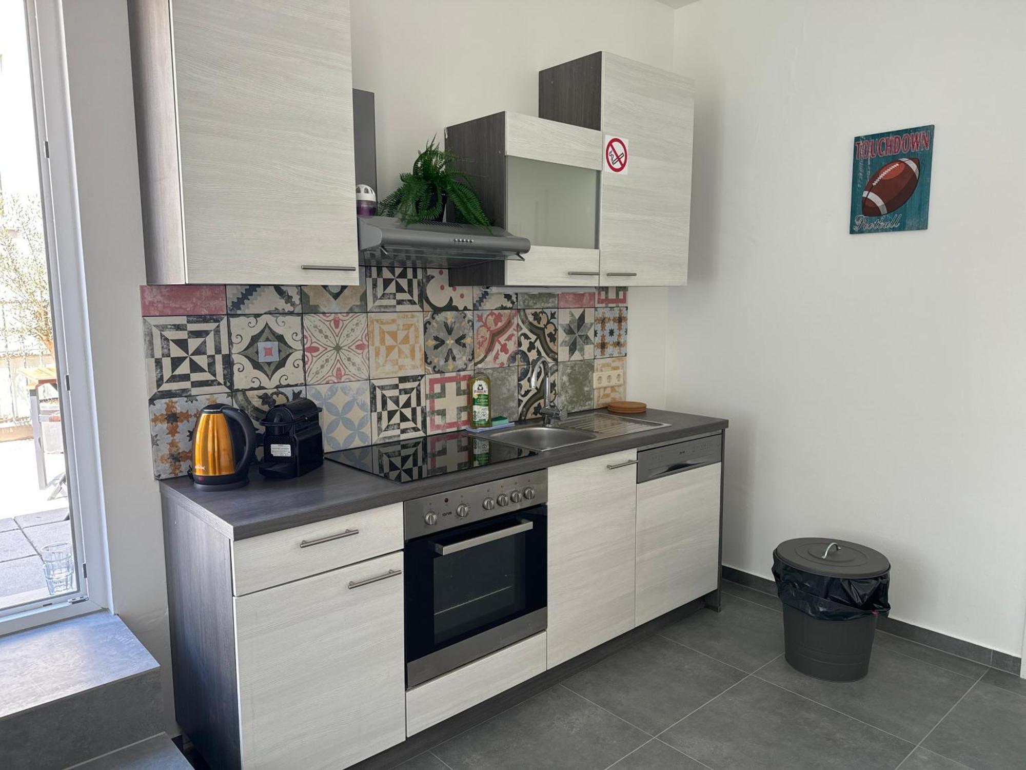 Klein Aber Fein Mit Terrasse Appartement Wenen Buitenkant foto