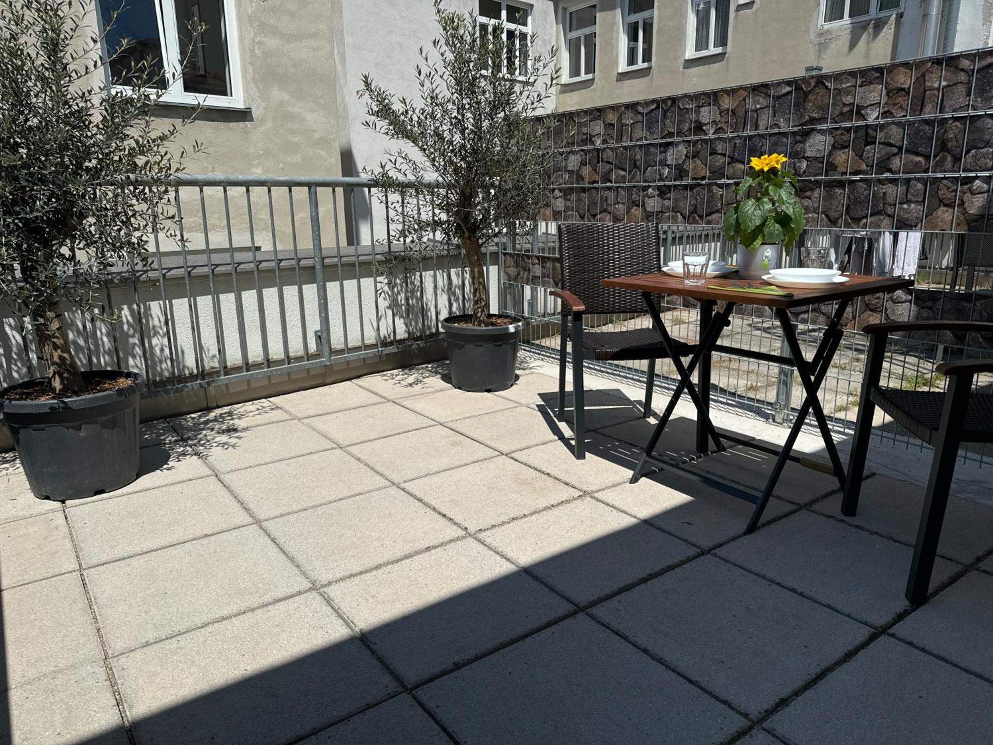 Klein Aber Fein Mit Terrasse Appartement Wenen Buitenkant foto